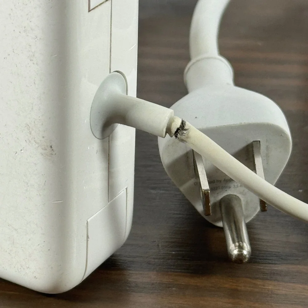 Apple 85W MagSafe 1‎ Power Adapter MacBook Pro Charger A1343 White Fair